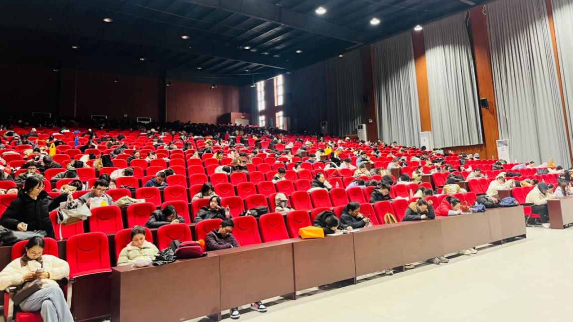 10eb3018889bf8d39d272a2c47cb8b4